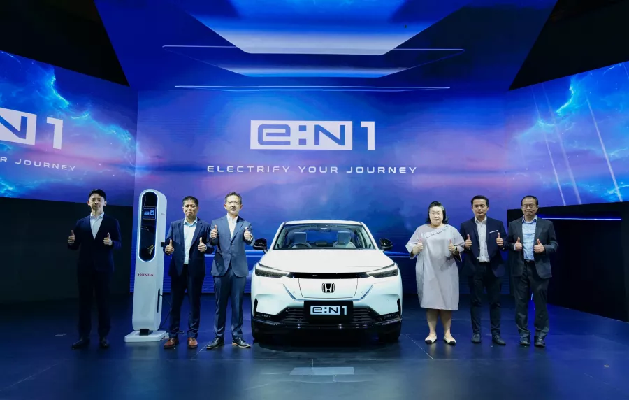Usung Tema Dreams in Motion: Now Electrified, Honda Tawarkan Program Penjualan Khusus Untuk Konsumen IIMS 2025