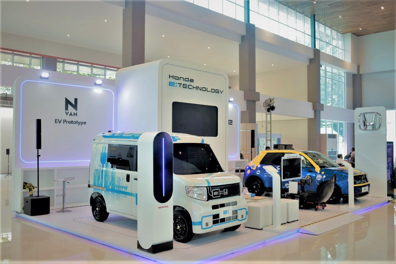 Hadir di IEMS 2023, Honda Tampilkan Dua Mobil Listrik